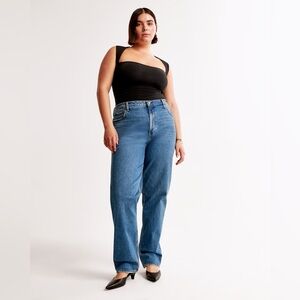 Abercrombie Curve Love Ultra High Rise 90s Straight Jean